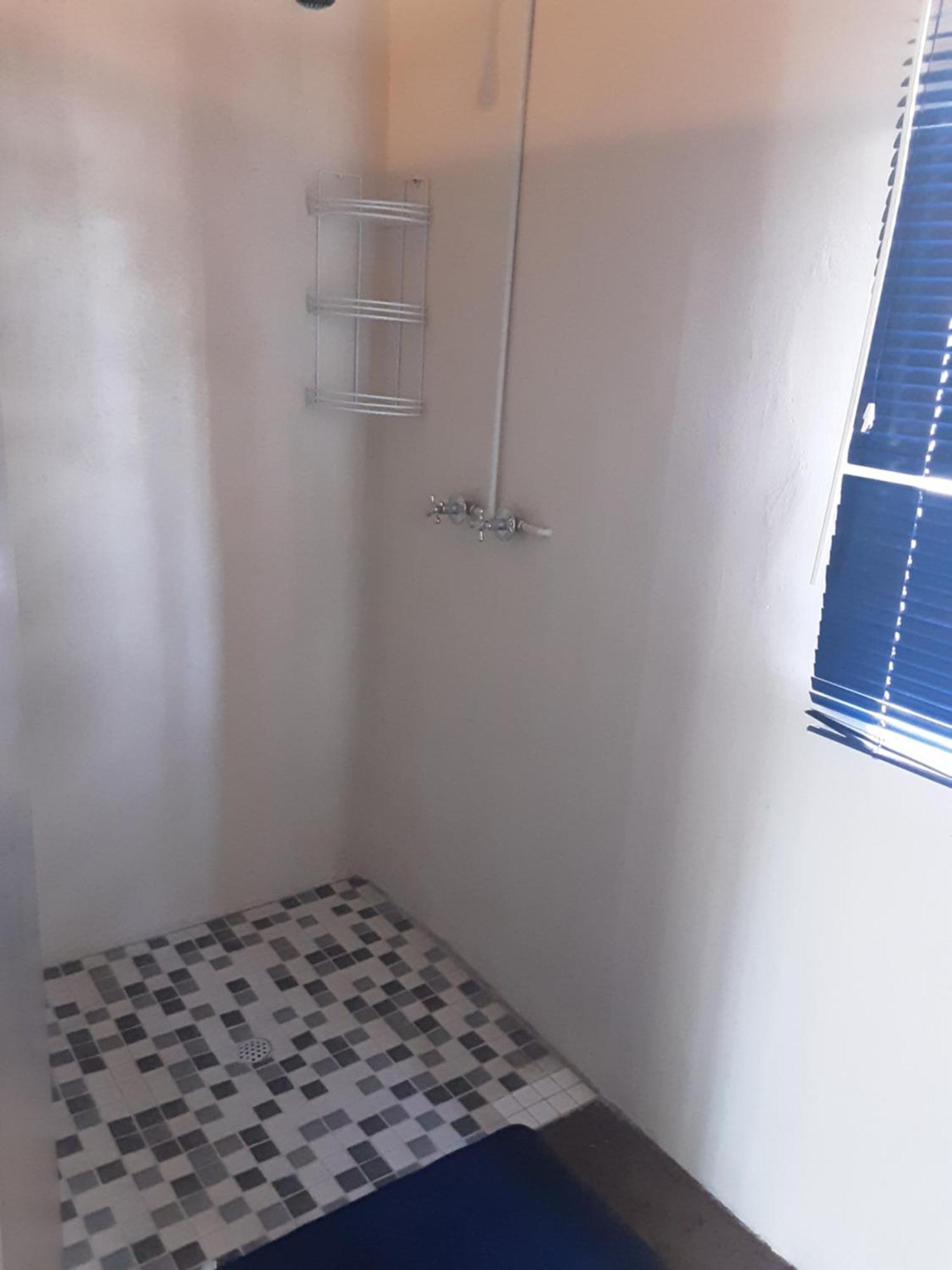 אוטג'ו Kai-Oms Backpackers Lodge מראה חיצוני תמונה